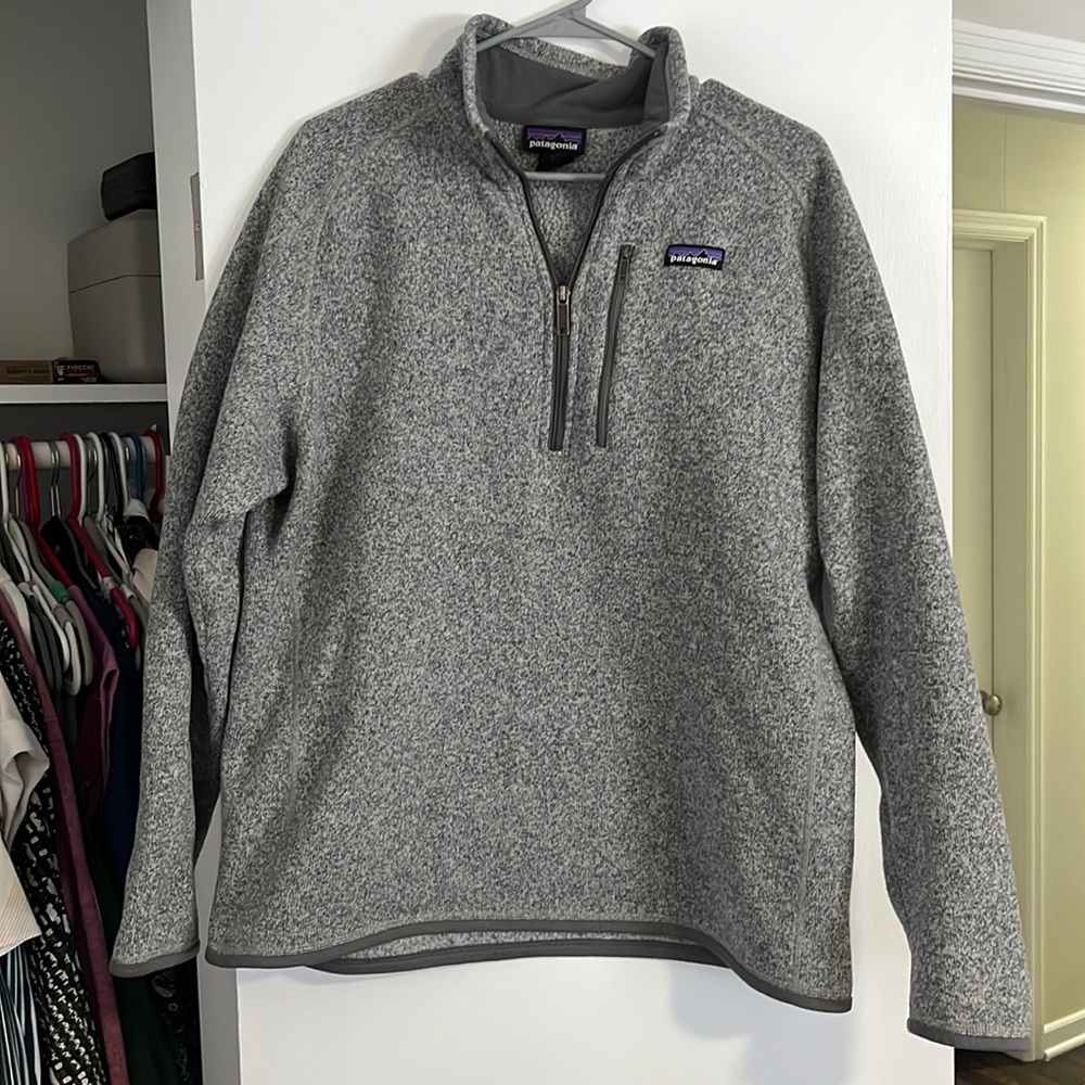 Patagonia Grey quarter zip